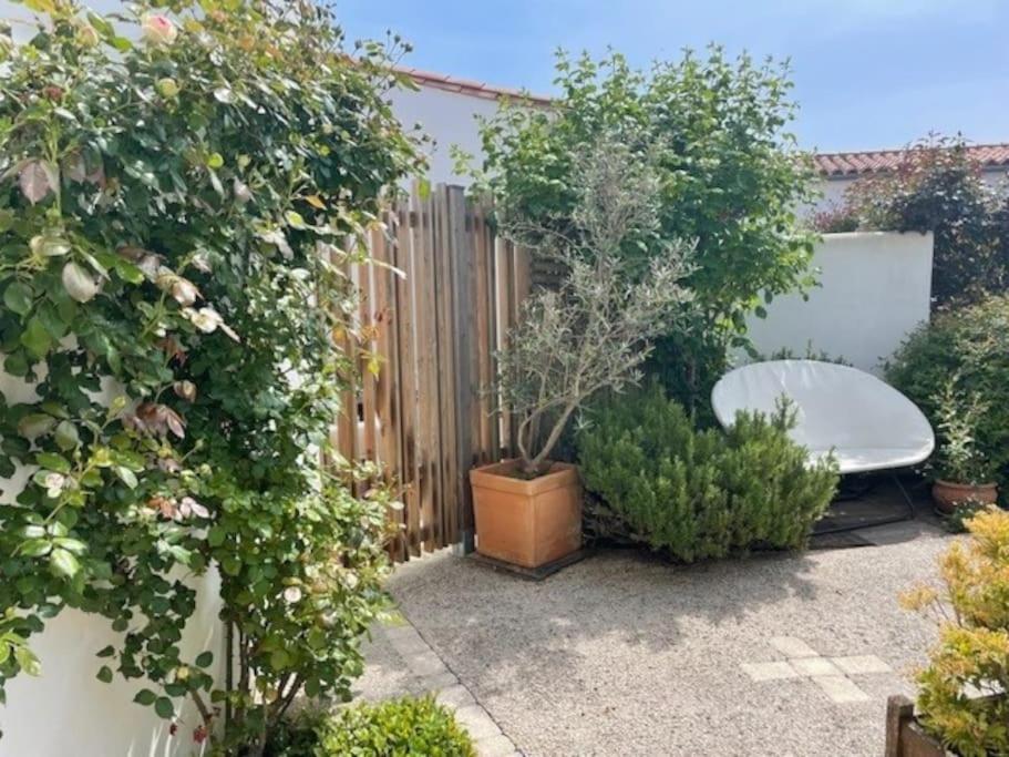 Maison De Vacances La Flotte 00491Ui エクステリア 写真