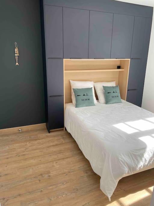 Maison De Vacances La Flotte 00491Ui エクステリア 写真