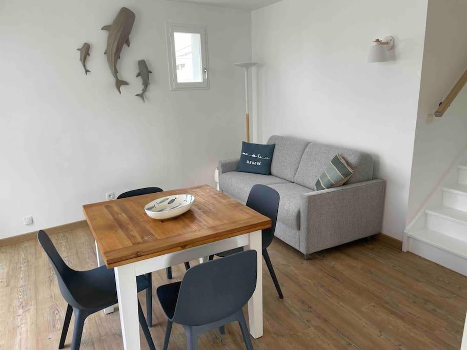 Maison De Vacances La Flotte 00491Ui エクステリア 写真